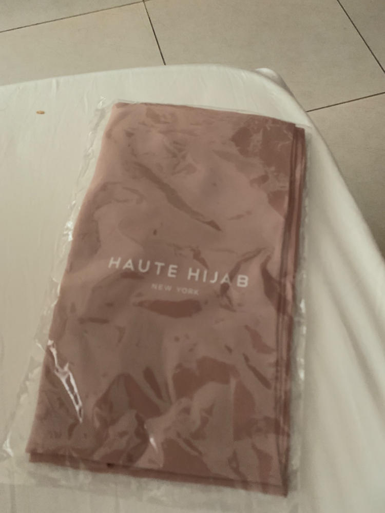 Everyday Chiffon Hijab - Blush - Customer Photo From Majda Ajkunic