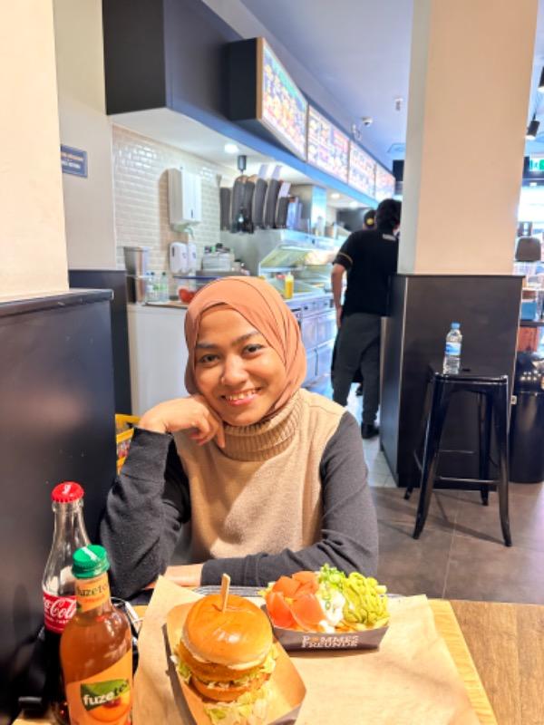 Everyday Chiffon Hijab - Chestnut - Customer Photo From Maria U.