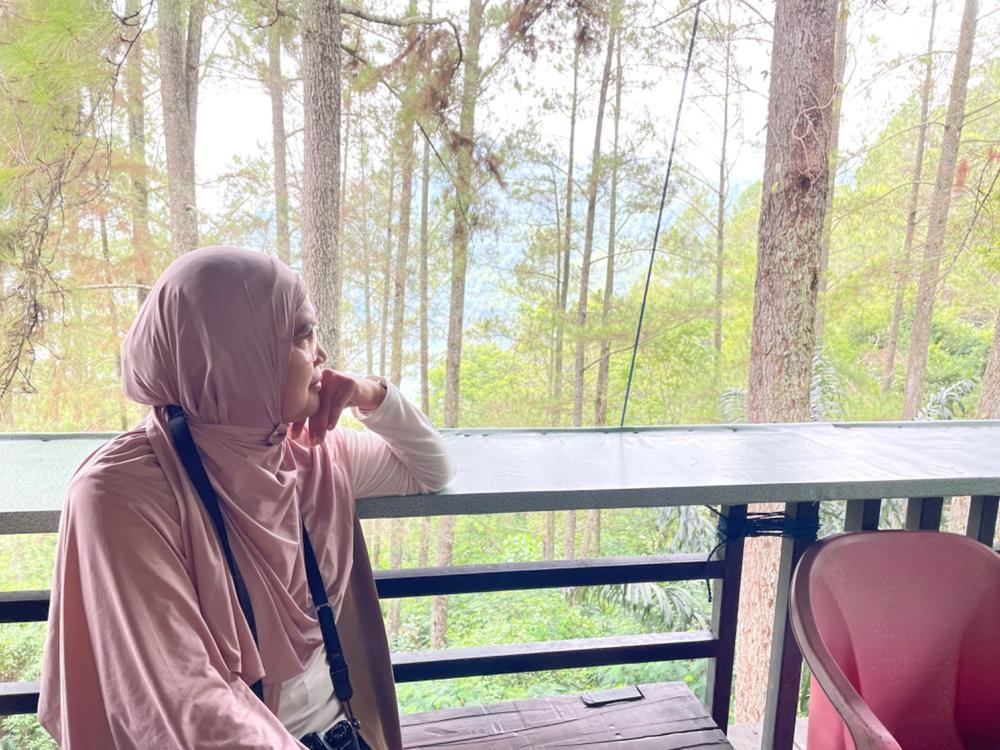 No–Snag Hijab Magnets - Gold - Customer Photo From Marlina N.